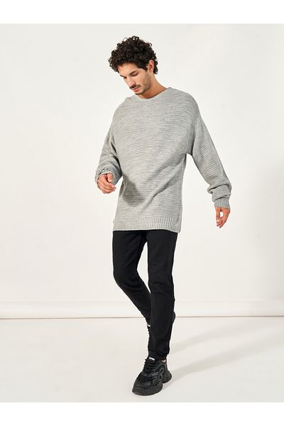 Styli Waffle Knit Textured Relaxed Fit Crew Neck Sweater