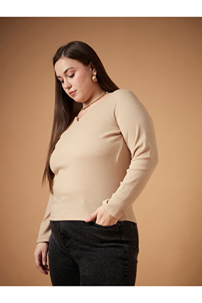 Sassafras By Styli Plus Size Textured Rib Knit Notch Neck Top