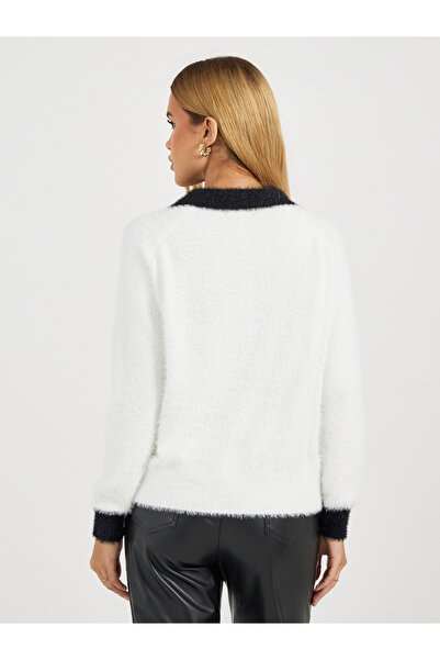 Styli Regular Fit Fuzzy Yarn Cardigan with Contrast Cuff