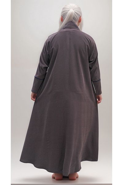 Generic عباية من الحرير باللون البني مع تطريز يدوي على الياقة