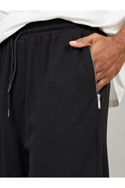 Styli Premium Texture Knitted Pants with Zipper Pocket Detail