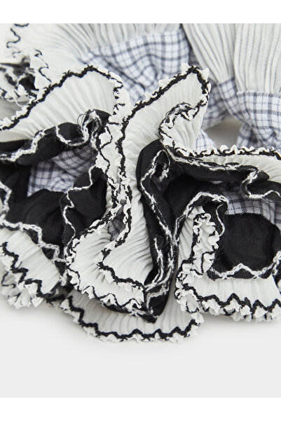 Styli Textured Scrunchie