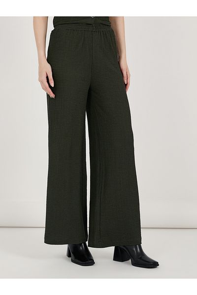 Styli Textured Wide Leg Pants with Elastic Waistband