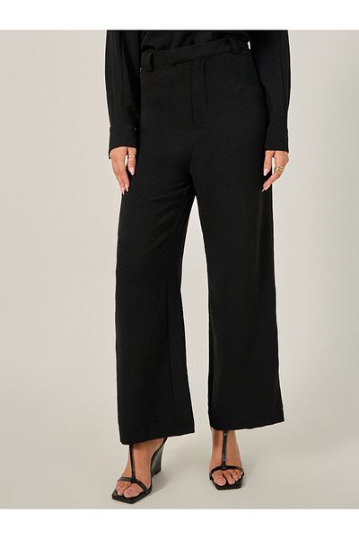 Styli High Rise Ankle Length Straight Fit Pants