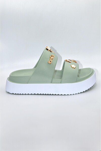 CROOKS شبشب يومي نسائي من Stone Eva باللون الأخضر