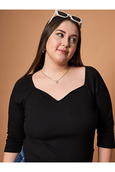 Sassafras By Styli Plus Size Textured Rib Knit Sweetheart Neck Top