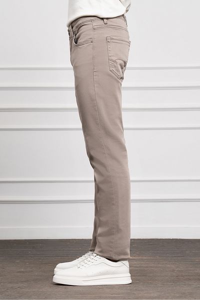 Morven Men's Beige Seasonal Cotton 5-Pocket Dynamic Fit Jean Trousers