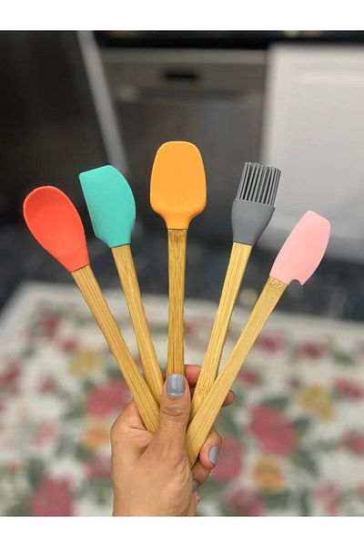 CEKAVE 5 &amp; # Set of 39 Colorful Wooden Handle Silicone Tip Spatula Brush Spoon - Meal Prep Set 21 cm