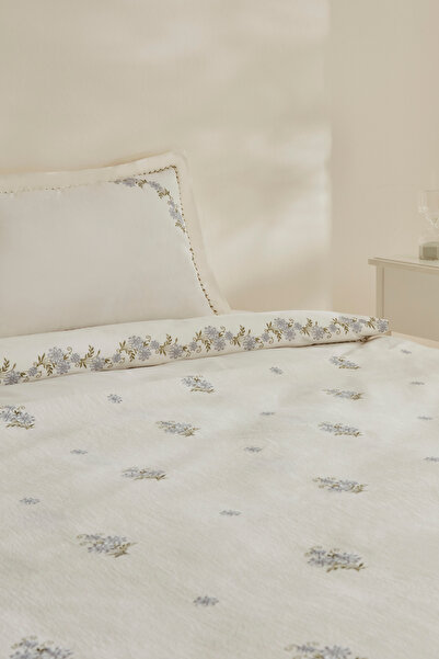 Karaca Home Vanes Çift Kişilik Nakışlı Nevresim Pike Takımı Mavi