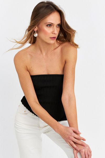 Cool & Sexy Γυναικεία Μαύρη Ασύμμετρη Crop Μπλούζα ZH029-90
