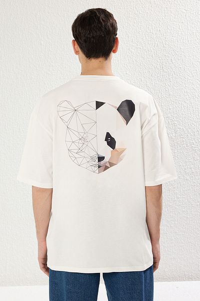 Trendyol Collection Ecrufarbenes, übergroßes Baumwoll-T-Shirt mit Animal-Print – TMNSS25TS00117