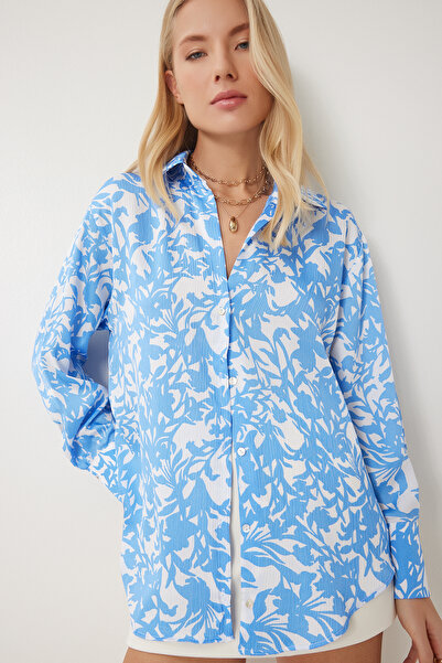 Happiness İstanbul Cămașă cu textura fluidă cu model albastru pentru femei HM00066