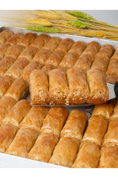 Nejla Hanım Ev Tatlıları Uzun Kesim Baklava 1 kg