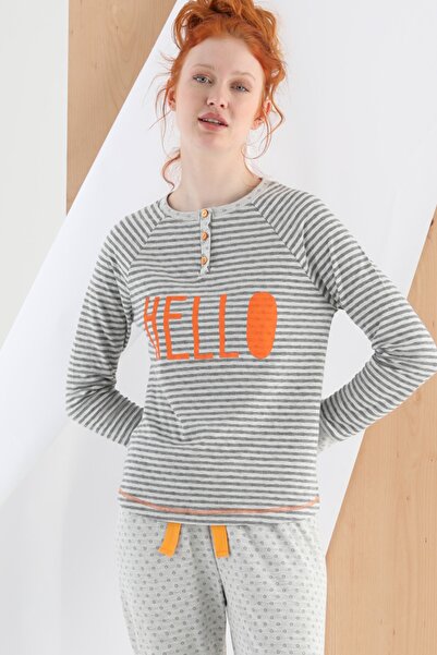 Sevim Gri Çizgili Baskılı  Pijama Takım