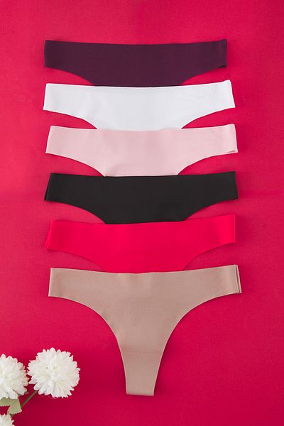 Trendyol Collection Mehrfarbiger 6-teiliger, lasergeschnittener Tanga-Strickhöschen, nahtlos, Ismantar