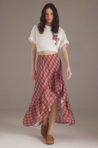 Trendyol Collection Mehrfarbig karierter, asymmetrischer Midi-Rock mit Karomuster TWOSS25ET00155