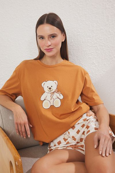 Trendyol Collection Béžová 100% bavlna Aykırı Pletená pyžamová souprava s kraťasy THMSS25PT00063