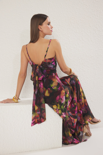 Trendyol Collection Vícebarevné A-Line Mašle Podšitý šifon Dlouhé letové večerní šaty Šaty pro návrat domů TPRSS25AE00152