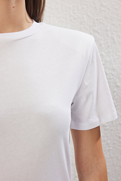 Trendyol Collection White Padded Regular/Normal Fit Knitted T-Shirt Twoss25Ts00185