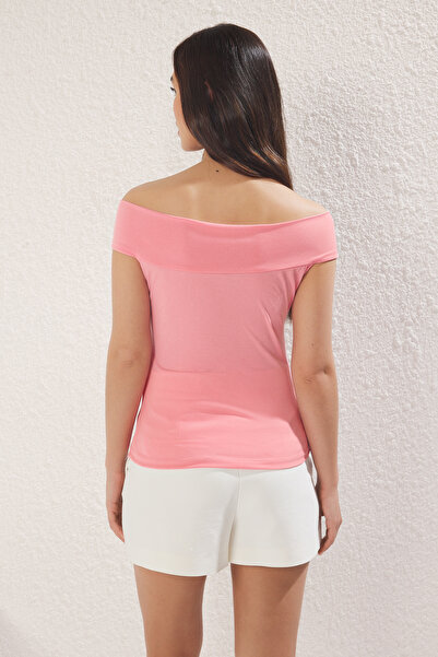 Trendyol Collection Ροζ τριαντάφυλλο λεπτομέρεια Εφαρμοσμένη/Σώμα Μπλούζα