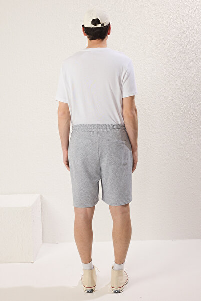 Trendyol Collection Legend Embroidered Gray Melange Oversize Shorts - Tmnss25Sr00043