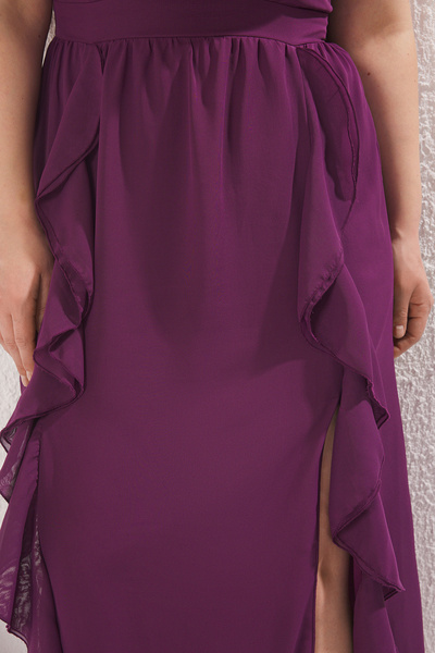 Trendyol Curve Fialové šifonové maxi volánky Halter Tkané šaty velké velikosti TBBSS25AH00170