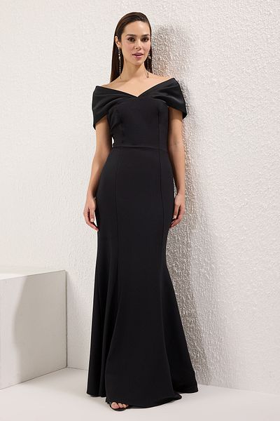 Trendyol Collection Schwarzes, gewebtes, langes, schickes Abendkleid und Abschlusskleid mit Fischschnitt TPRSS25AE00159