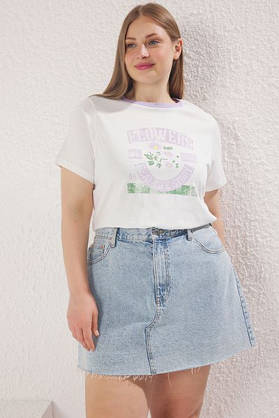 Trendyol Curve Plus Size Fioletowy T-shirt z dzianiny Boyfriend Fit - 100% bawełny, nadruk TBBSS25BF00057