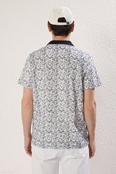 Trendyol Collection Темно-синя футболка з візерунчастим коміром-поло регулярного крою TMNSS25PO00032