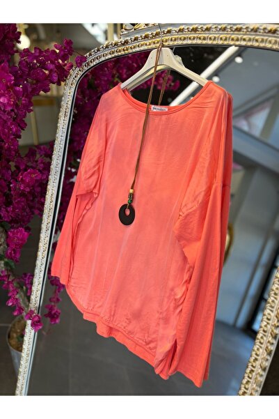 SERAP ESER EXCLUSIVE STYLE ELAN- ÖNÜ SATEN NAR ÇİÇEĞİ İTHAL BLUZ