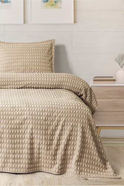 Bella Home Double Twist Bed Cover Set