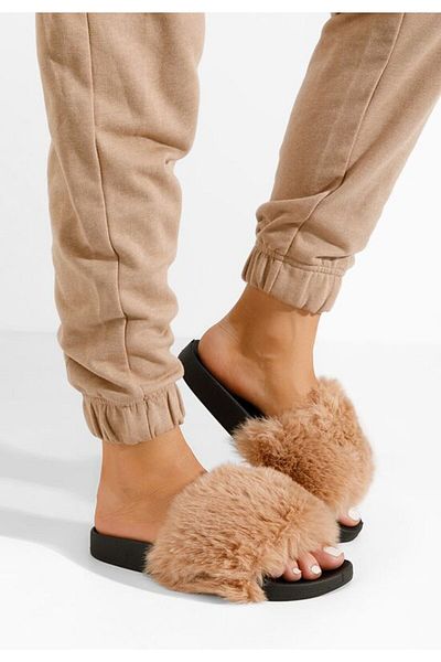 B T Shoes Women's beige slippers Aleosa
