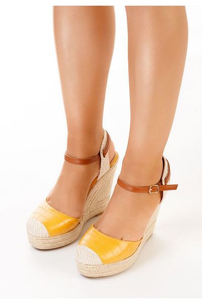 B T Shoes Sandale cu platforma Benisa V2 Galbene