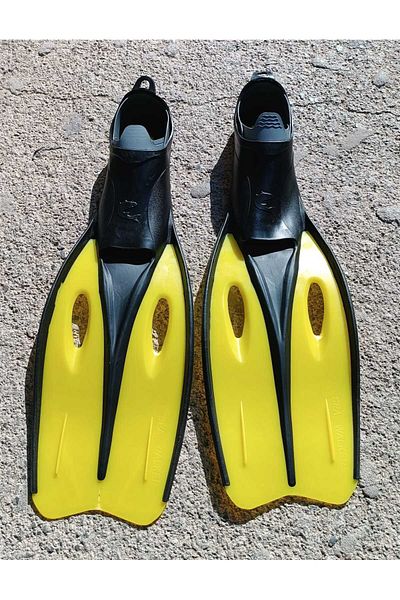 LRS STORE Sea Walker Sea Pool Flippers Size 42-43 Quality Water Drain Diving Flippers