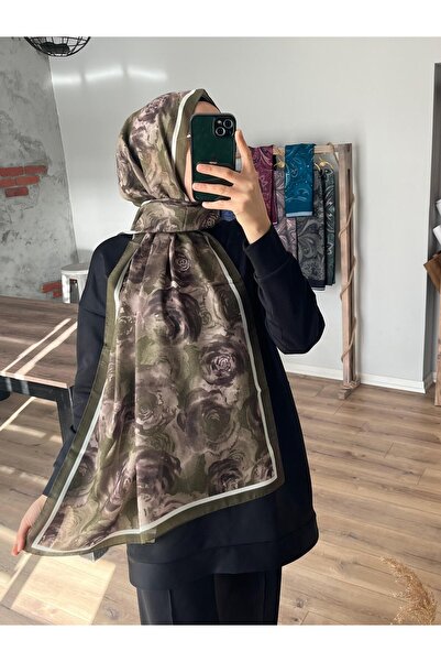 Merwiss Πράσινο σάλι με ροζ έθνικ σχέδιο