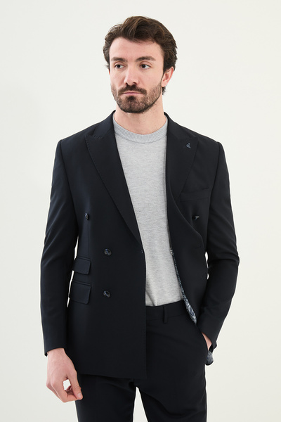 Mcr Pointed Collar Suit Set