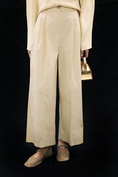 Hooopstore Gabbro Pile Detaylı Vanilya Pantolon