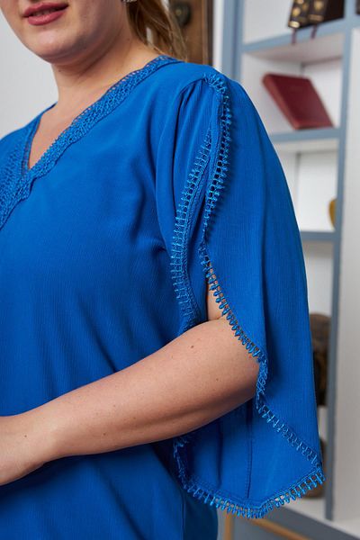 RMG Large Size Blouse with Collar and Laced Sleeves