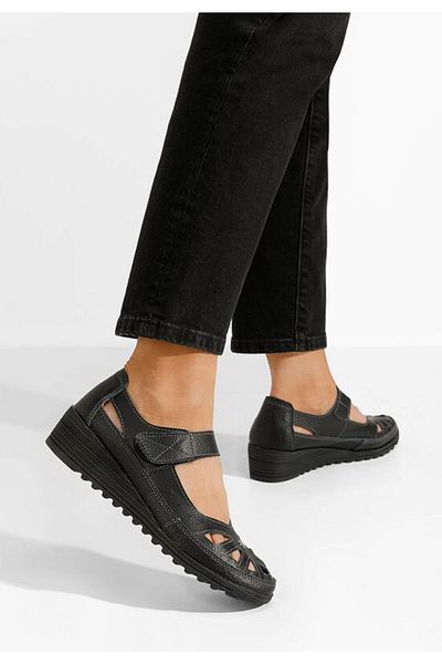 B T Shoes Balerini cu bareta negri Cassina