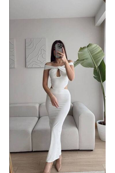 Pretty Gögüs Detay Dekolteli Ve Arkadan Fermuarlı Lüx Elbise