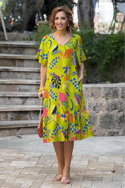 Nevin Kaya Moda Φούστα με λαιμόκοψη σε V με μοτίβο κήπου με πράσινο λουλούδι φιστίκι με βολάν 100% βαμβακερό φόρεμα