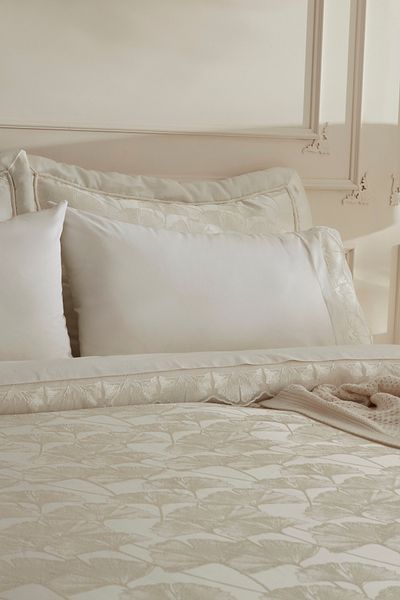 Karaca Home Sophia 8-Piece White Dowry Set - Bride Coll
