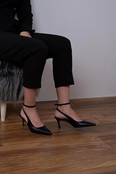 sovrana Black High Heels - Ankle Strap