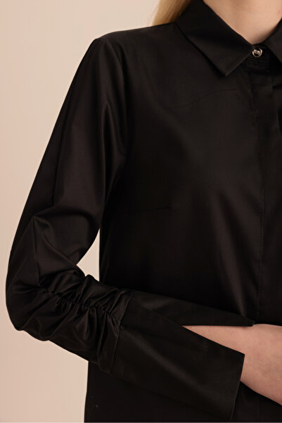 Aker Kolları Büzgü Detaylı Cotton Gömlek