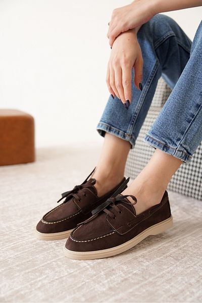 BAKGİY Кафяви велурени дамски равни мокасини с връзки BG1065-113-0001