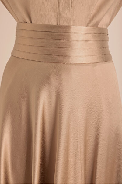 Aker Beli Pile Detaylı Saten Etek