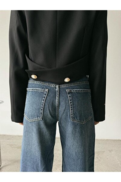 Genel Markalar eyesof ARKASI İNCİ DÜĞME DETAYLI CROP CEKET - Siyah