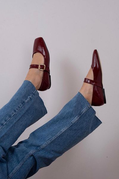 sovrana Arched Blunt, Toe, Ballerina and Burgundy Wrinkled Patent Leather