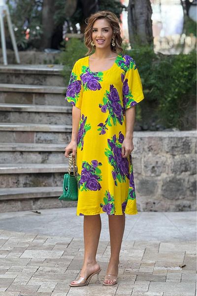 Nevin Kaya Moda Rochie din viscoză din bumbac 100% cu model de trandafir galben violet