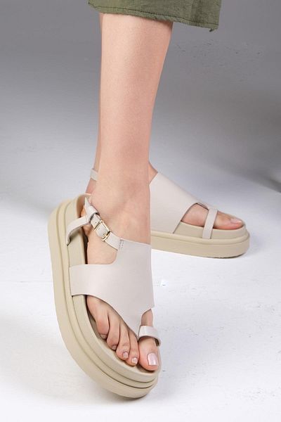 Mio Gusto Lora Genuine Leather Beige Color Flip Flops Women's Sandals
